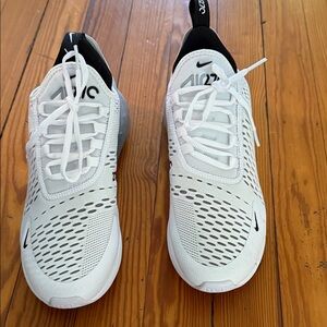 Nike Men's White and Black Mesh Sneakers. AirMax270